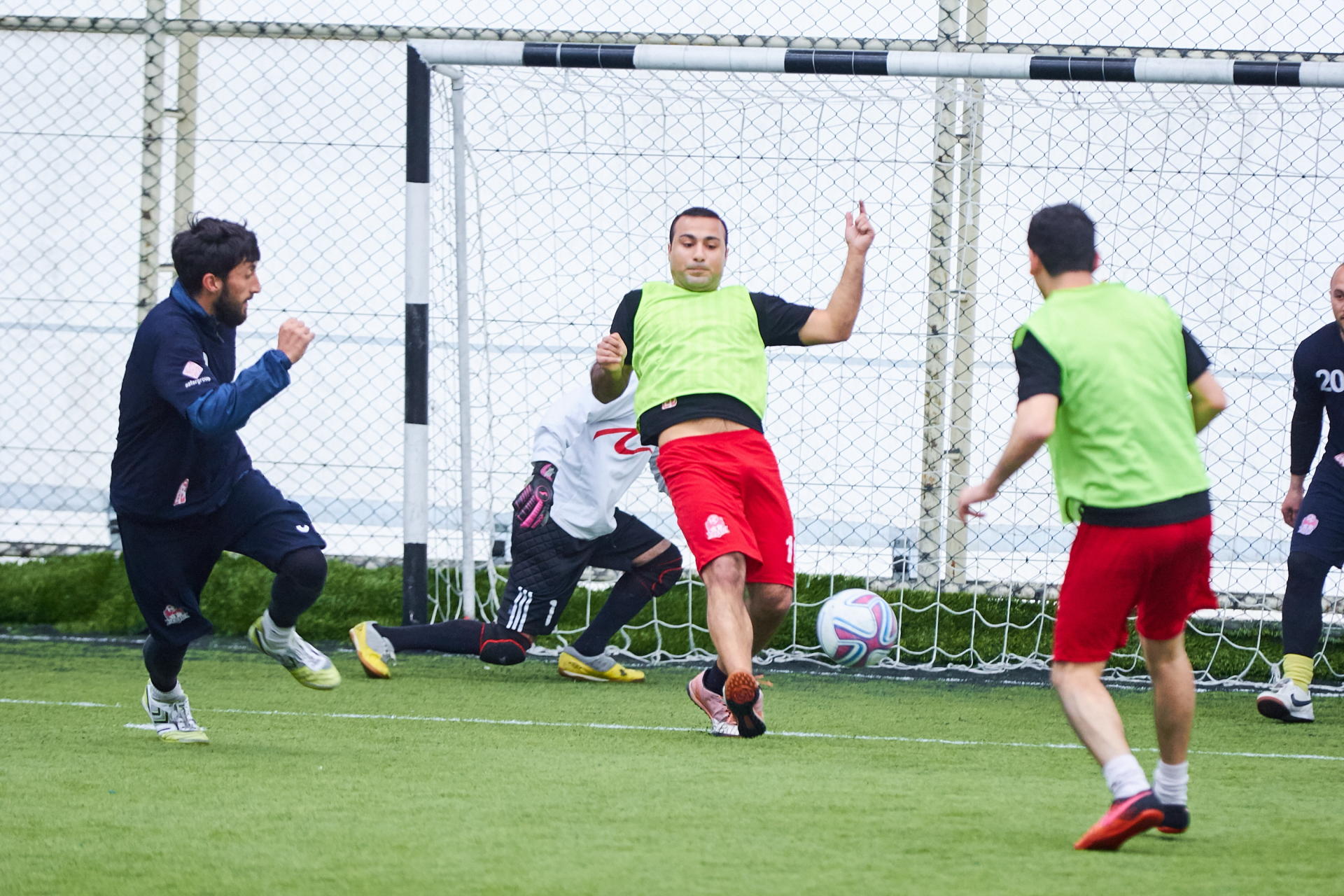 Azfar Бизнес Лига -2018, 2-й тур: Град голов, победы дебютантов, первые 1/8 финалисты  (ВИДЕО, ФОТО)