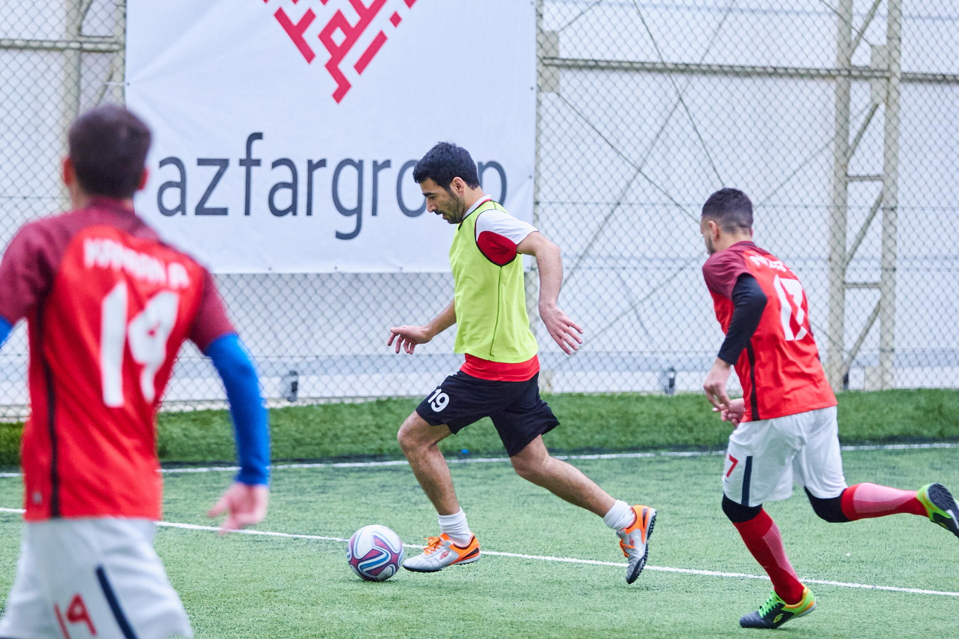 Azfar Бизнес Лига -2018, 2-й тур: Град голов, победы дебютантов, первые 1/8 финалисты  (ВИДЕО, ФОТО)