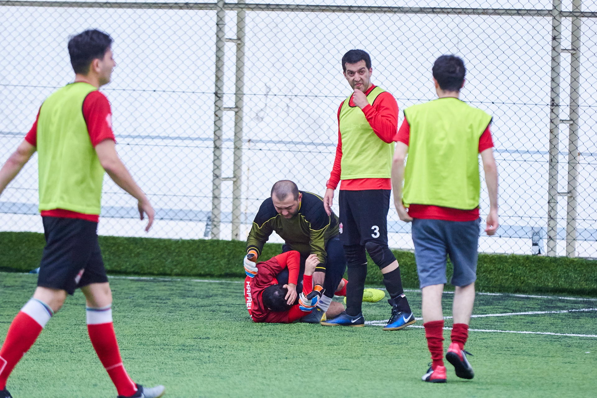 Azfar Бизнес Лига -2018, 2-й тур: Град голов, победы дебютантов, первые 1/8 финалисты  (ВИДЕО, ФОТО)