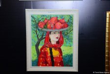 В Port Baku Mall открылась выставка 18 талантливых женщин-художниц "Вечная сила цвета" (ФОТО)