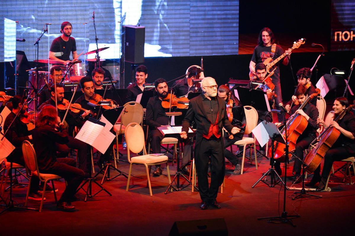 Ярко, эффектно, зрелищно – мировые рок-хиты зазвучали по-новому в Баку (ФОТО)