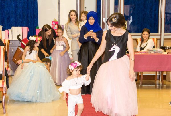 В Баку выберут самых модных матерей и детей (ФОТО)