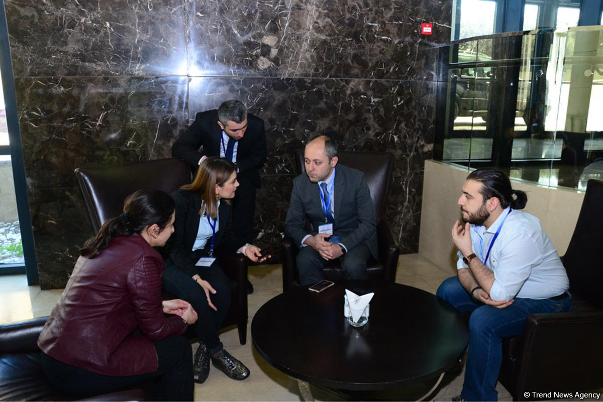 UnionPay намерена расширить свой бизнес в Азербайджане (ФОТО)