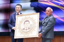 Лидеры мировых шахмат в Азербайджане – хорошее настроение на пути к победе (ФОТО)