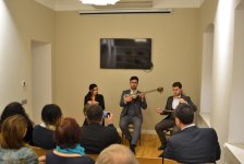 Музыку немецких классиков исполнили на народных азербайджанских инструментах (ФОТО)