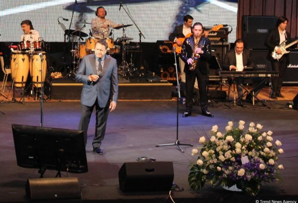 Мубаризу Тагиеву 70: юбилей в кругу друзей и поклонников (ФОТО)