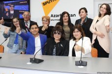 Флора Керимова: Перед вами сидит народная артистка Азербайджана (ФОТО)