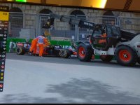 Пилот Red Bull Racing врезался в стену во время свободных заездов пилотов Формулы 1 в Баку (ФОТО)