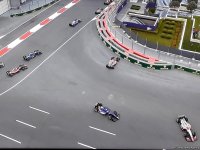 Опасные моменты в ходе первого основного соревнования Формулы-2 (ФOTO)