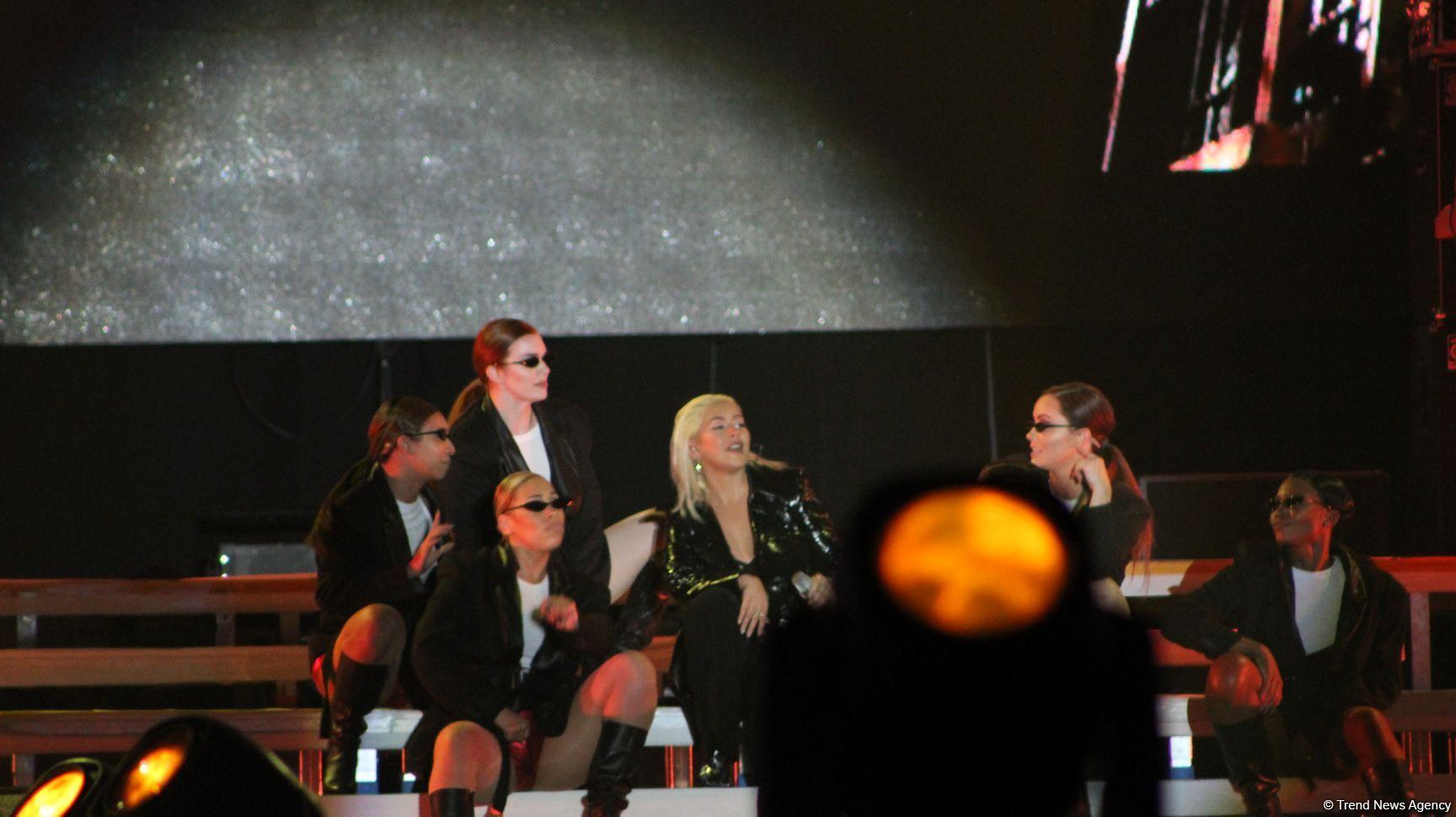 Фантастическое шоу Кристины Агилеры в рамках Гран-при Азербайджана Формулы 1 (ВИДЕО, ФОТО)