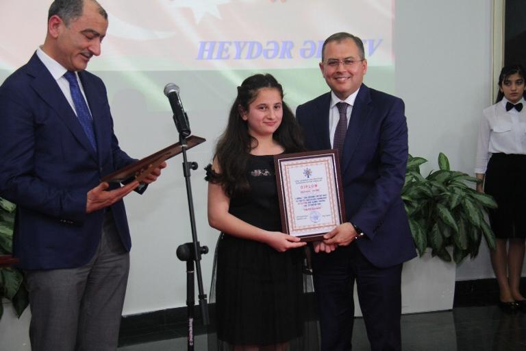 Юные музыканты выступили с концертом, посвященным 95-летию со дня рождения общенационального лидера Гейдара Алиева (ФОТО)