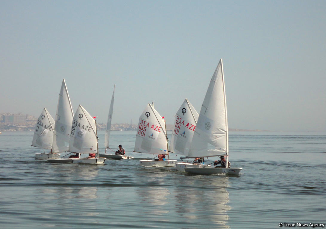 В Баку проходит регата парусных яхт, посвященная 95-й годовщине со дня рождения общенационального лидера Гейдара Алиева (ФОТО)