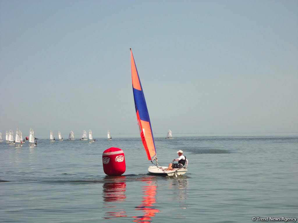 В Баку проходит регата парусных яхт, посвященная 95-й годовщине со дня рождения общенационального лидера Гейдара Алиева (ФОТО)