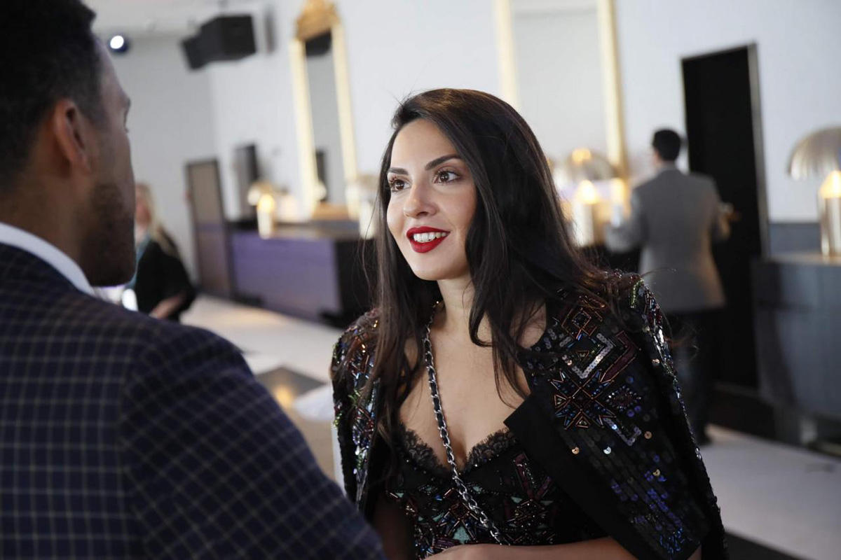 Необычный наряд Айсель Мамедовой на синей дорожке Евровидения-2018 (ФОТО)