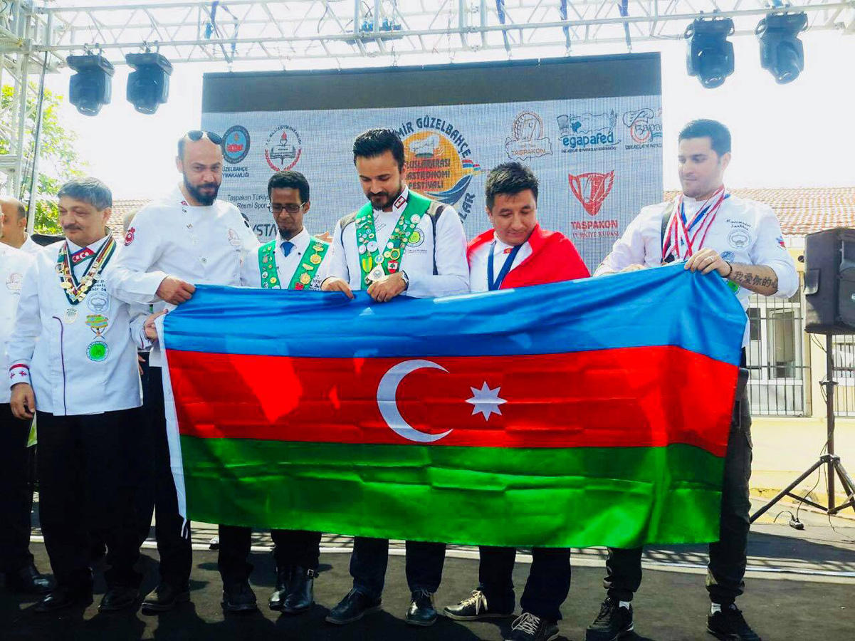 Азербайджанские кулинары завоевали "Черный ящик" в Турции (ФОТО)