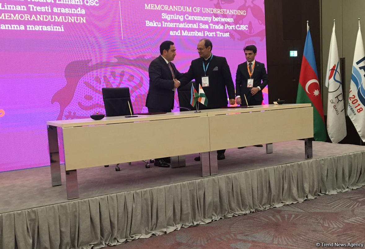 Бакинский международный морской торговый порт подписал документы с рядом зарубежных портов (ФОТО)