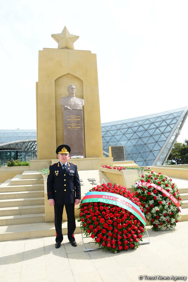 Общественность Азербайджана отмечает День Победы  (ФОТО)