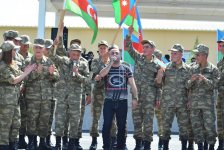 В Евлахе прошел праздничный концерт для военнослужащих (ФОТО)