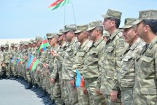 В Евлахе прошел праздничный концерт для военнослужащих (ФОТО)