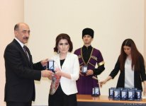 В Баку состоялось награждение деятелей культуры и искусства (ФОТО)