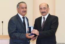 В Баку состоялось награждение деятелей культуры и искусства (ФОТО)