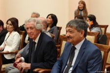 В Баку состоялось награждение деятелей культуры и искусства (ФОТО)