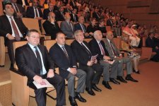 Состоялось торжественное открытие III Шекинского международного театрального фестиваля (ФОТО)