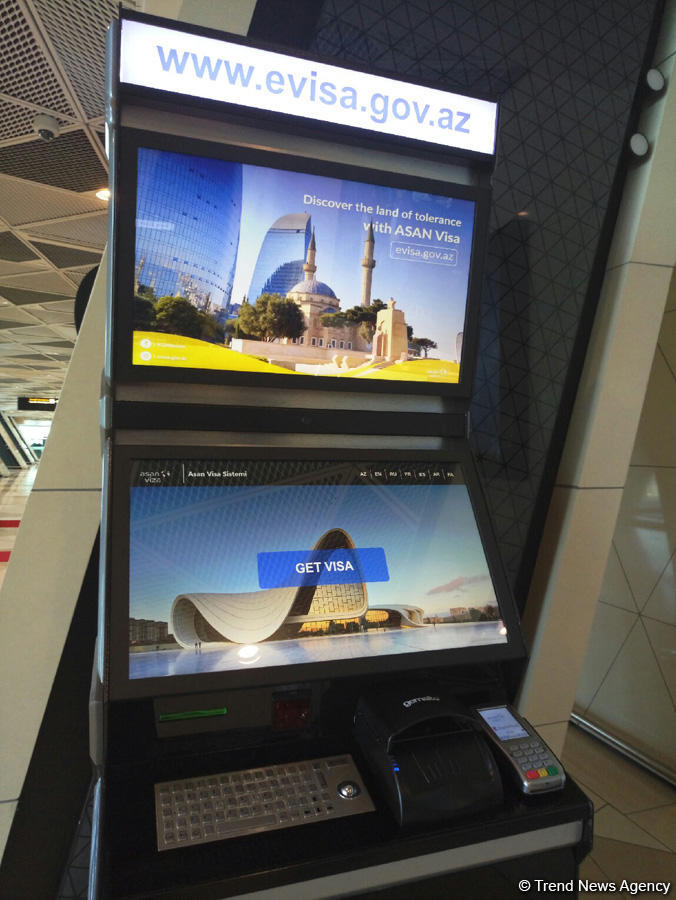 Иностранцы смогут получать визу в аэропорту в Баку через терминалы самообслуживания (ФОТО)