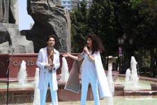 Праздник книги в Баку с участием звезд (ФОТО)