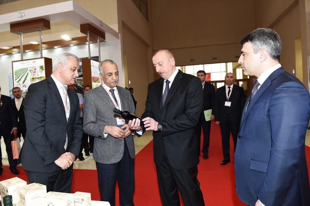 Президент Ильхам Алиев ознакомился с XXIV Азербайджанской международной продовольственной выставкой (ФОТО)