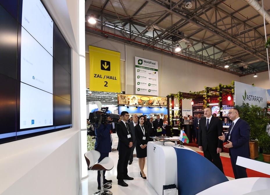 Президент Ильхам Алиев ознакомился с XXIV Азербайджанской международной продовольственной выставкой (ФОТО)