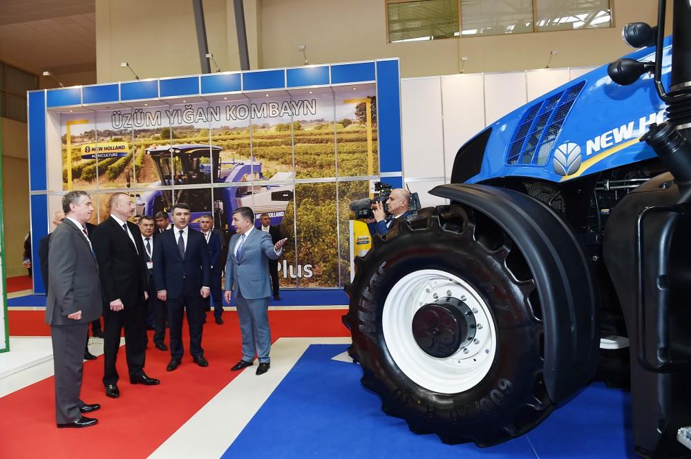 Президент Ильхам Алиев ознакомился с XXIV Азербайджанской международной продовольственной выставкой (ФОТО)