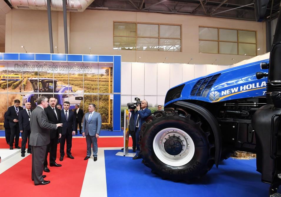 Президент Ильхам Алиев ознакомился с XXIV Азербайджанской международной продовольственной выставкой (ФОТО)