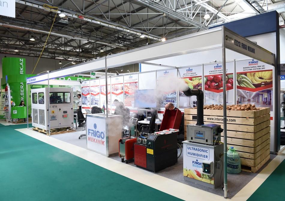 Президент Ильхам Алиев ознакомился с XXIV Азербайджанской международной продовольственной выставкой (ФОТО)