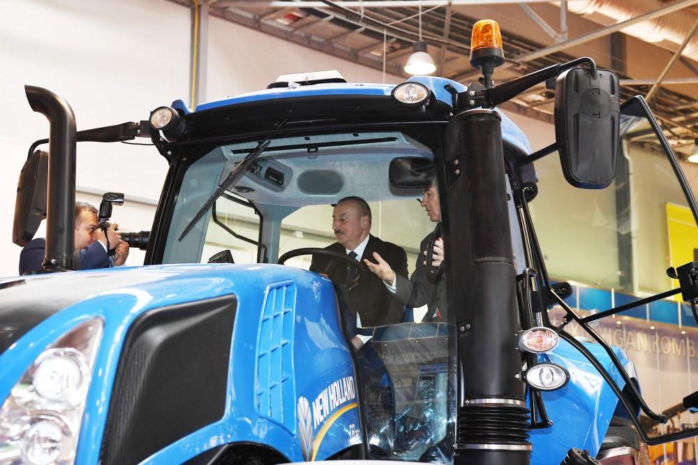 Президент Ильхам Алиев ознакомился с XXIV Азербайджанской международной продовольственной выставкой (ФОТО)