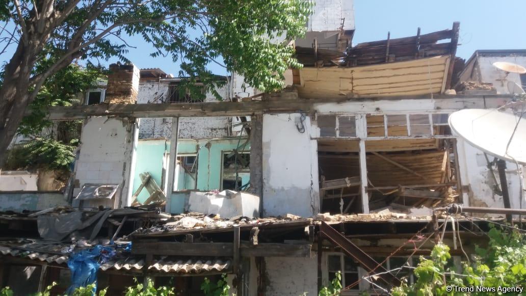 Из домов в Баиловской оползневой зоне в Баку переселены 55 человек  (ФОТО)