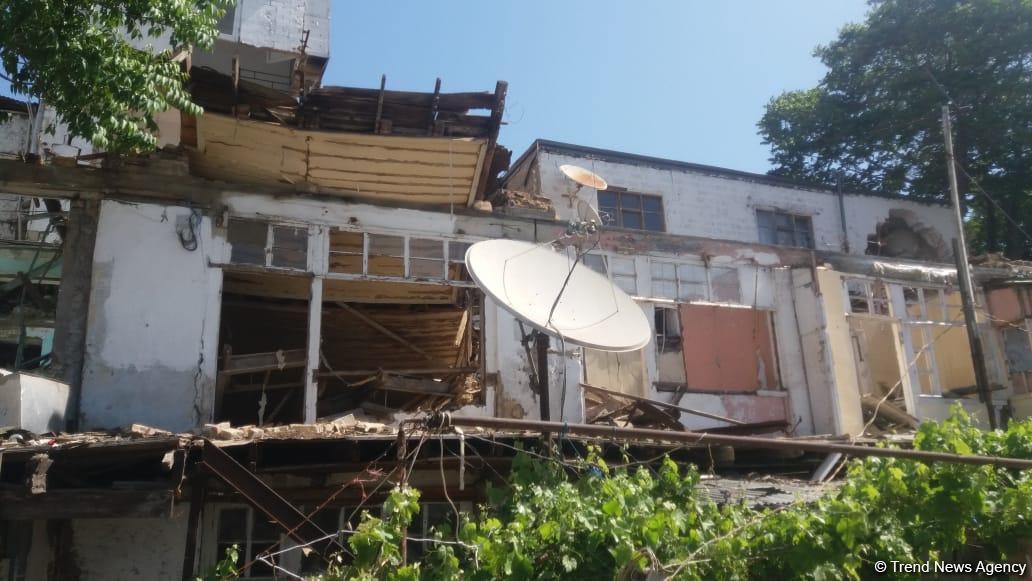 Из домов в Баиловской оползневой зоне в Баку переселены 55 человек  (ФОТО)