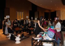 "От древности к современности": Fashion-выставка в Баку  (ФОТО)