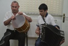 Учащиеся бакинской музшколы для инвалидов по зрению выступили с концертом (ФОТО)