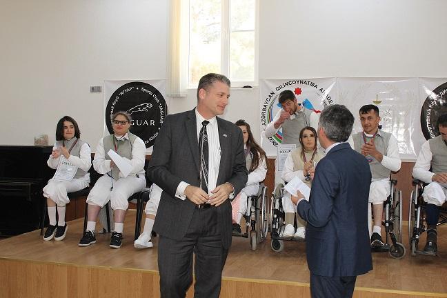 Мушкетеры по-азербайджански (ФОТО)