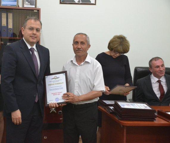 Учащиеся бакинской музшколы для инвалидов по зрению выступили с концертом (ФОТО)