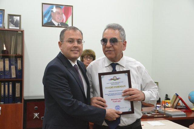 Учащиеся бакинской музшколы для инвалидов по зрению выступили с концертом (ФОТО)