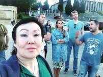 Встретили цветами, накормили вкуснейшими блюдами! Российские звезды в Баку (ФОТО)