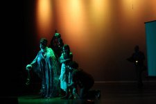 В Баку показали историю о властной и жестокой бабушке из Колумбии (ФОТО)