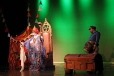 В Баку показали историю о властной и жестокой бабушке из Колумбии (ФОТО)