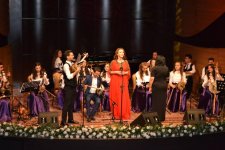 Азербайджанское телевидение и талантливая молодежь (ФОТО)