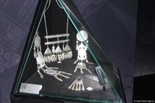 "Золотого человека" из Казахстана показали в Баку (ФОТО)