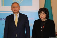 "Золотого человека" из Казахстана показали в Баку (ФОТО)