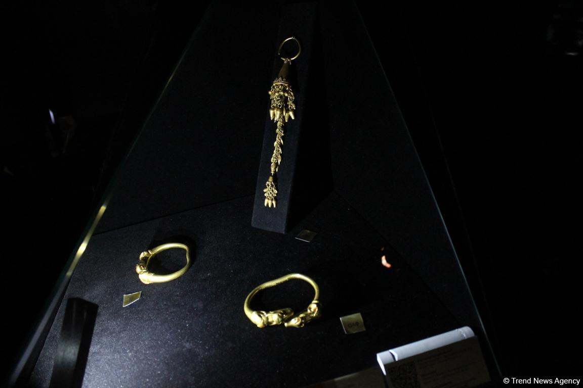 "Золотого человека" из Казахстана показали в Баку (ФОТО)