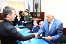 Около 40 помилованных освобождены из четырех исправительных учреждений Азербайджана (ФОТО)